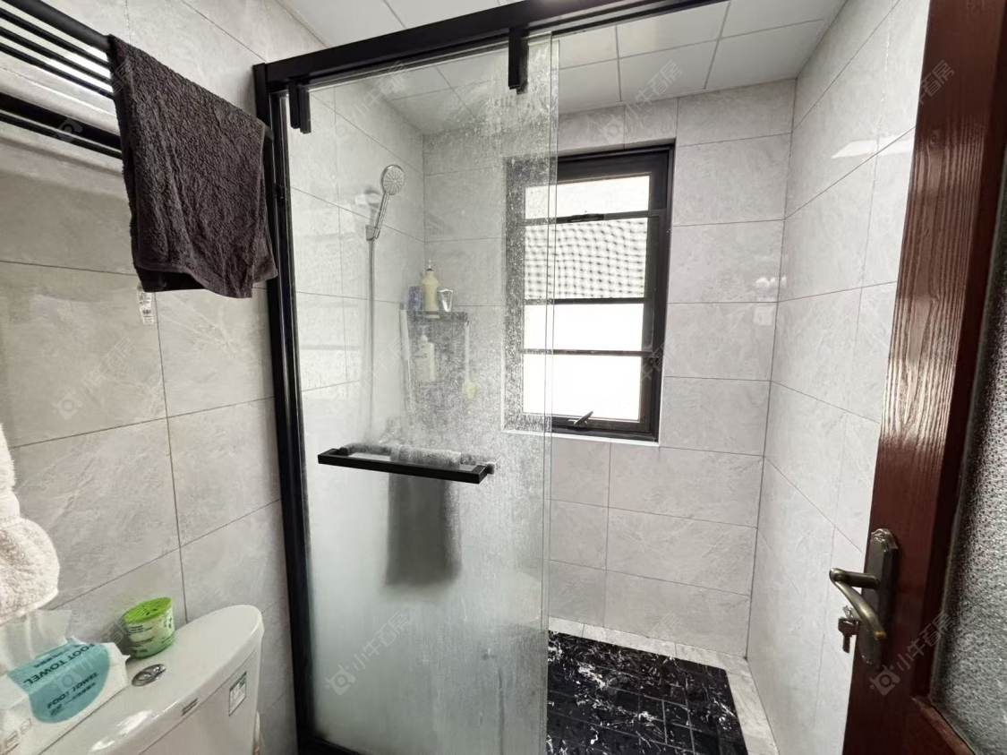 上海绿地新里波洛克公馆在售二手房源小区图_小牛看房