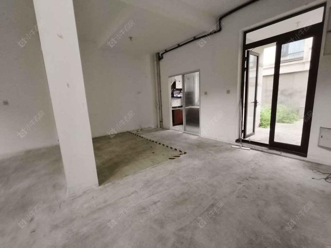 上海阳光城花满墅别墅区在售二手房源小区图_小牛看房