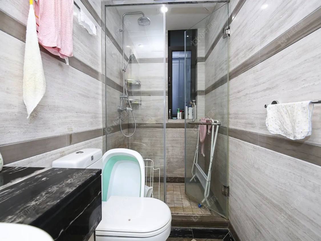 上海润地华庭在售二手房源小区图_小牛看房