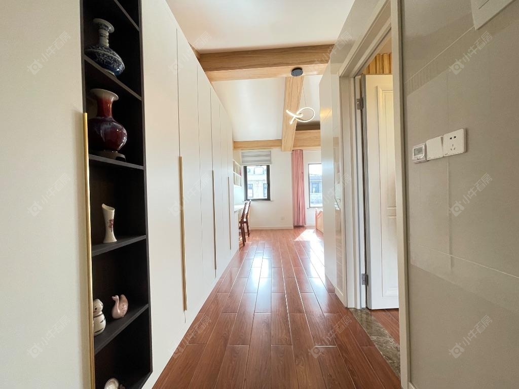 上海中骏雍景湾西区在售二手房源小区图_小牛看房