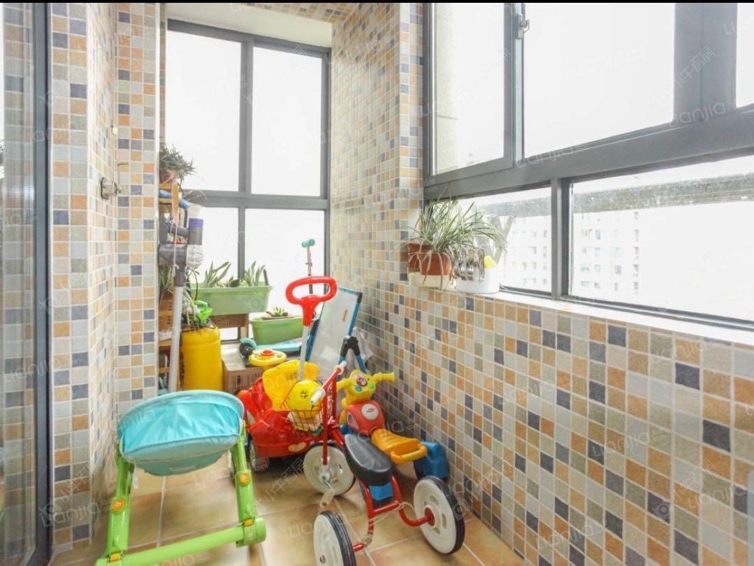 上海远洋香奈在售二手房源小区图_小牛看房