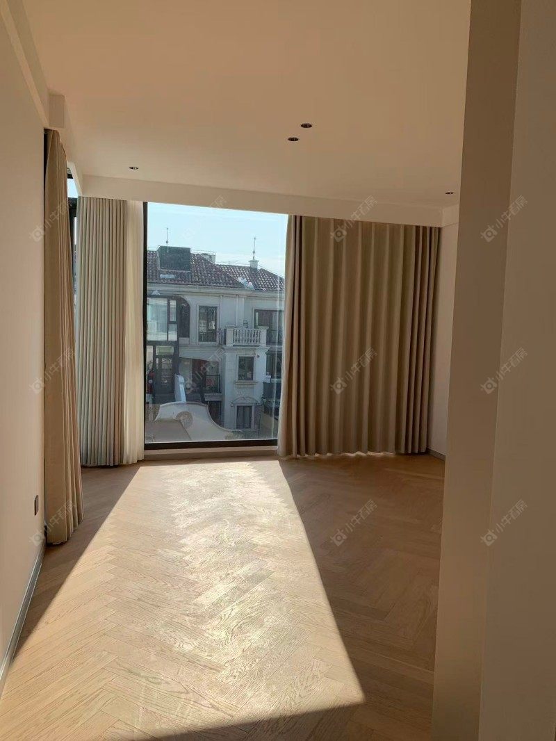 上海世茂纳米魔幻城在售二手房源小区图_小牛看房