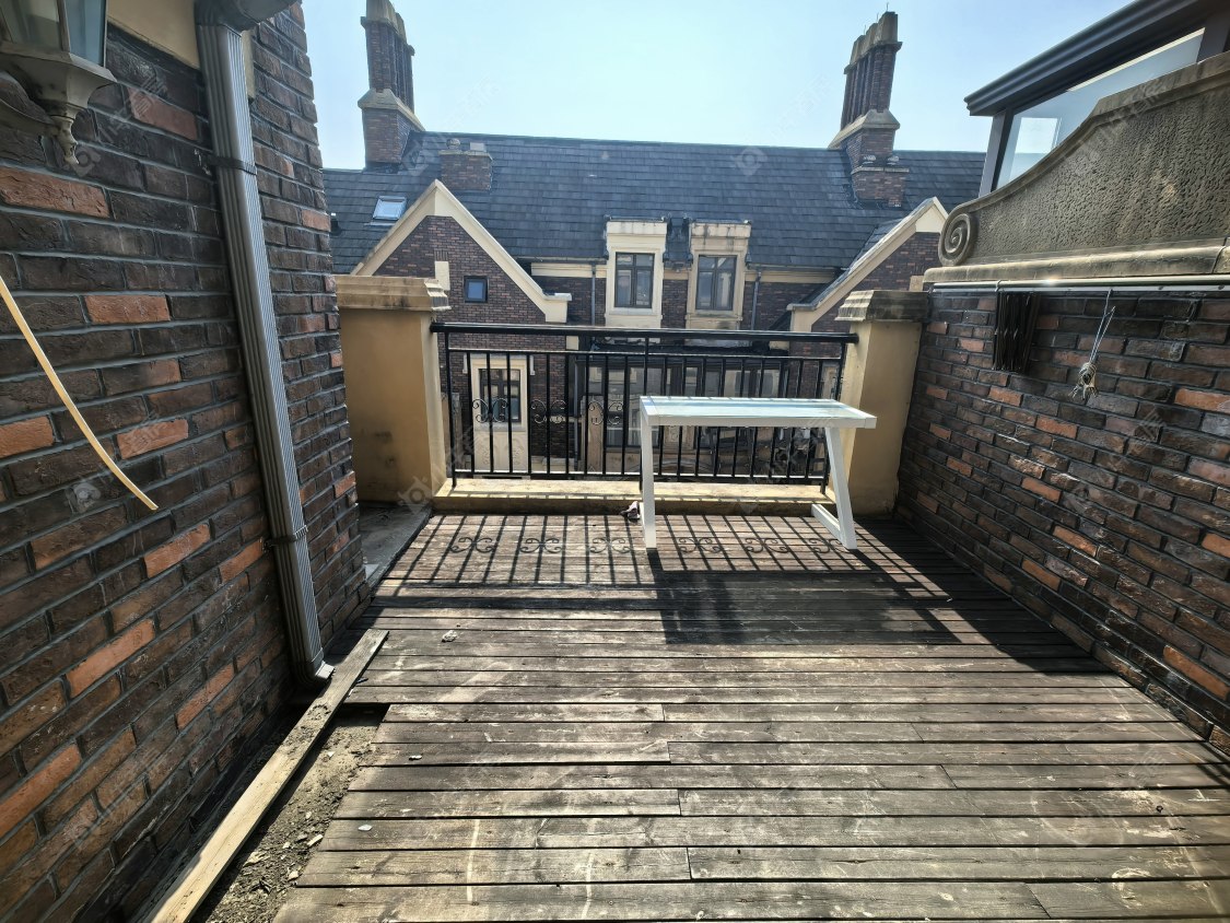 上海长泰东郊御园别墅区在租房源小区图_小牛看房