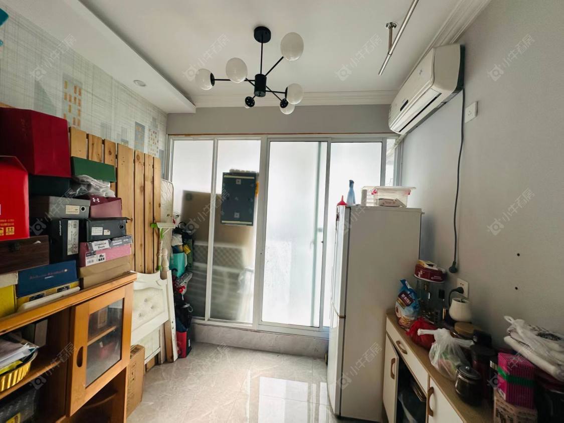 上海美兰湖岭域在售二手房源小区图_小牛看房