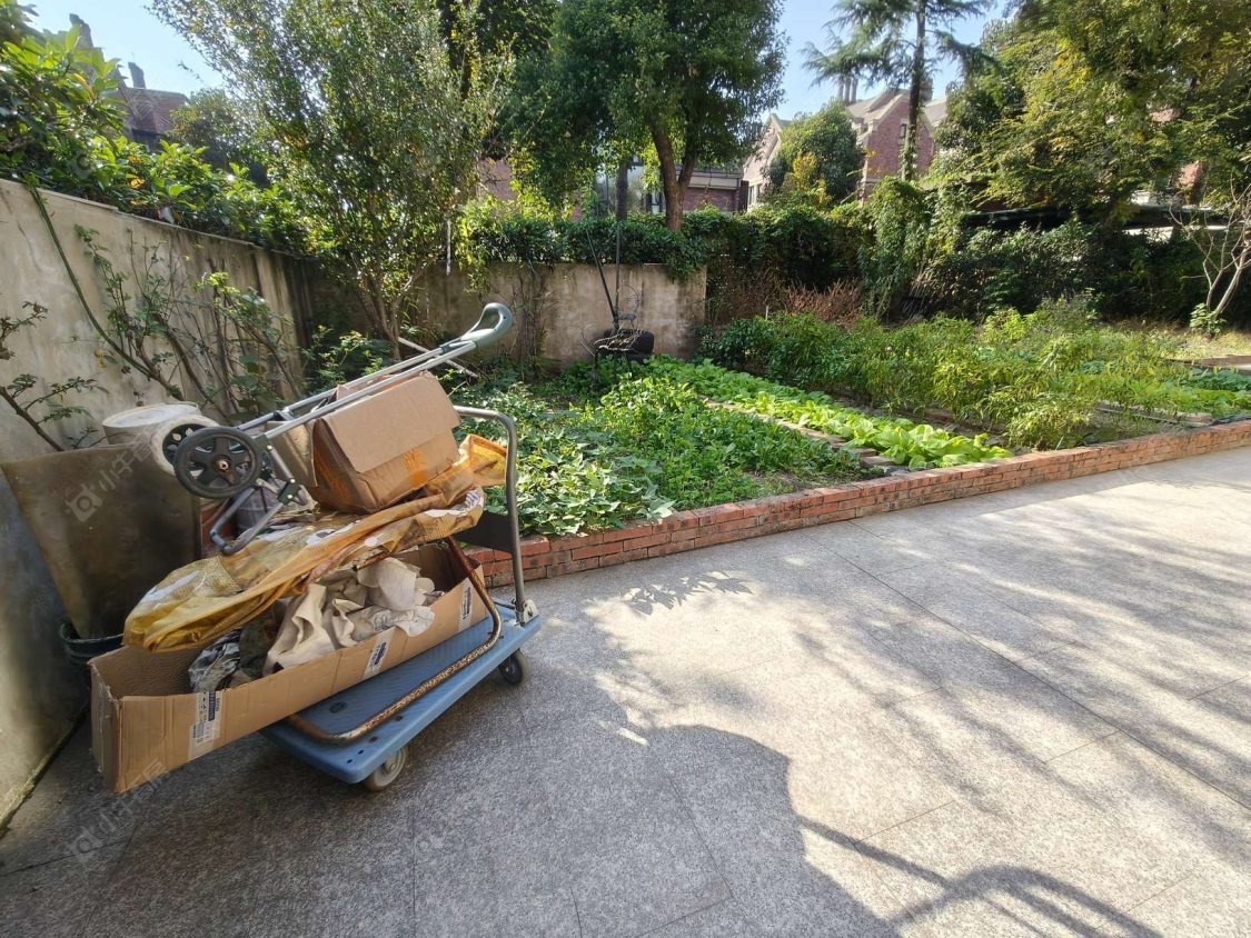 上海万科琥珀郡园别墅区在售二手房源小区图_小牛看房