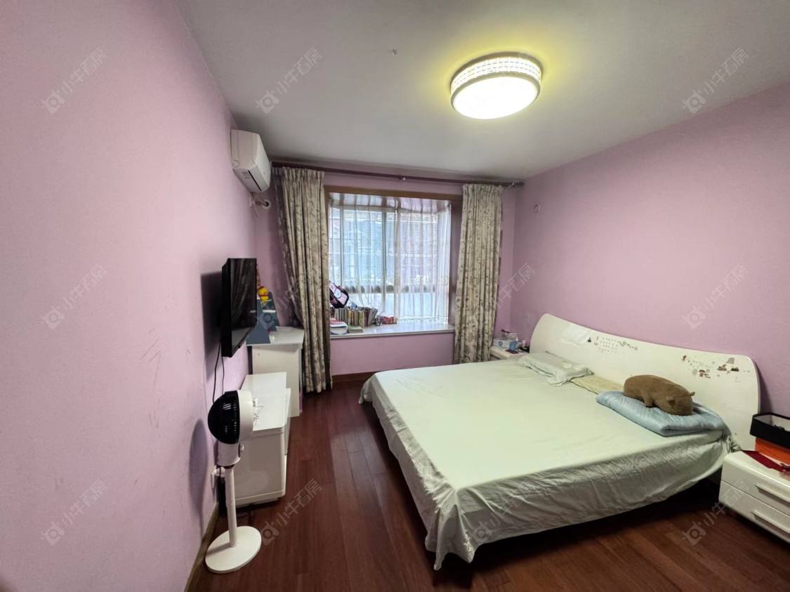 上海美兰湖颐景园在售二手房源小区图_小牛看房