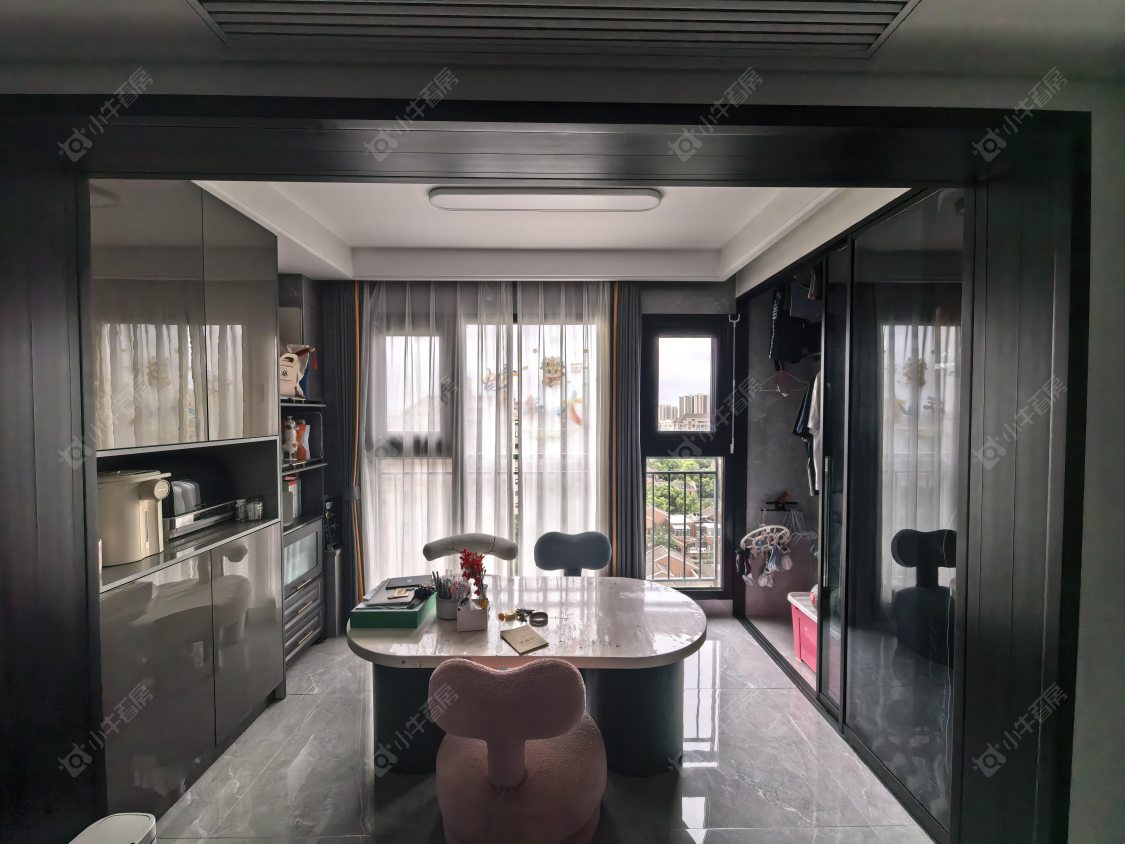 上海万科四季花城111弄在售二手房源小区图_小牛看房