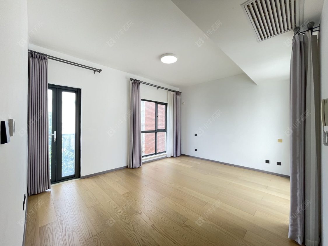 上海凯德林茵湖畔东区别墅区在售二手房源小区图_小牛看房