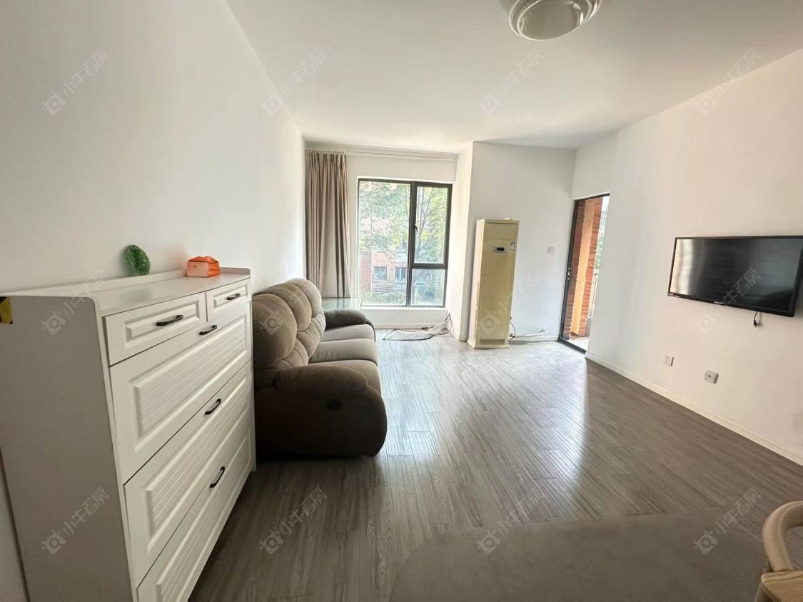 上海美兰湖岭域在售二手房源小区图_小牛看房