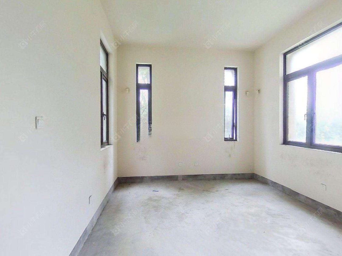 上海万科琥珀郡园别墅区在售二手房源小区图_小牛看房