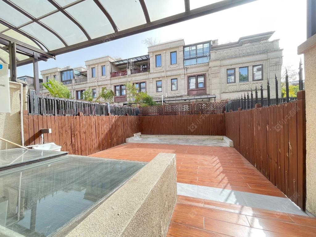 上海中骏雍景湾西区在售二手房源小区图_小牛看房