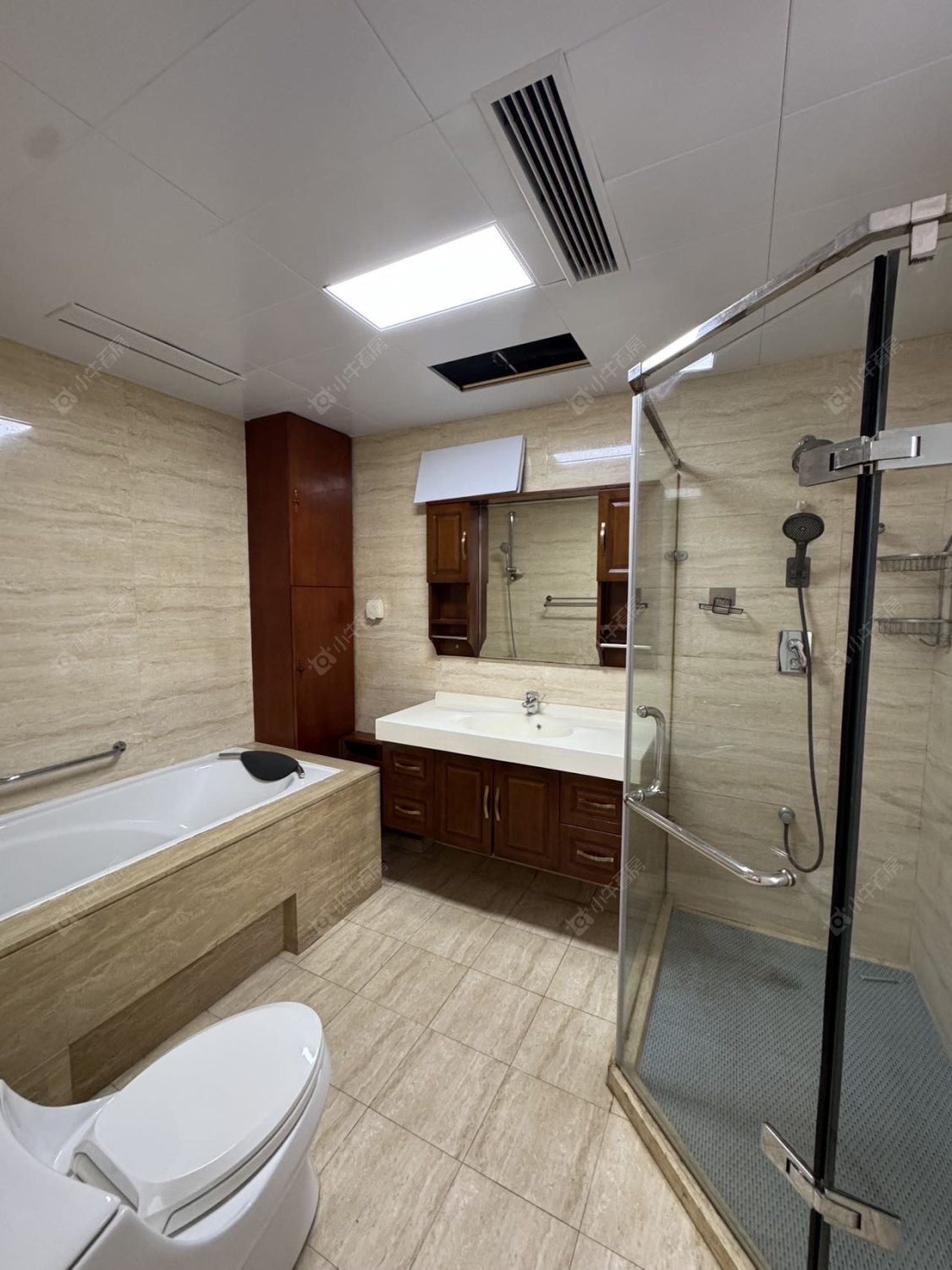 上海凯德林茵湖畔东区别墅区在售二手房源小区图_小牛看房