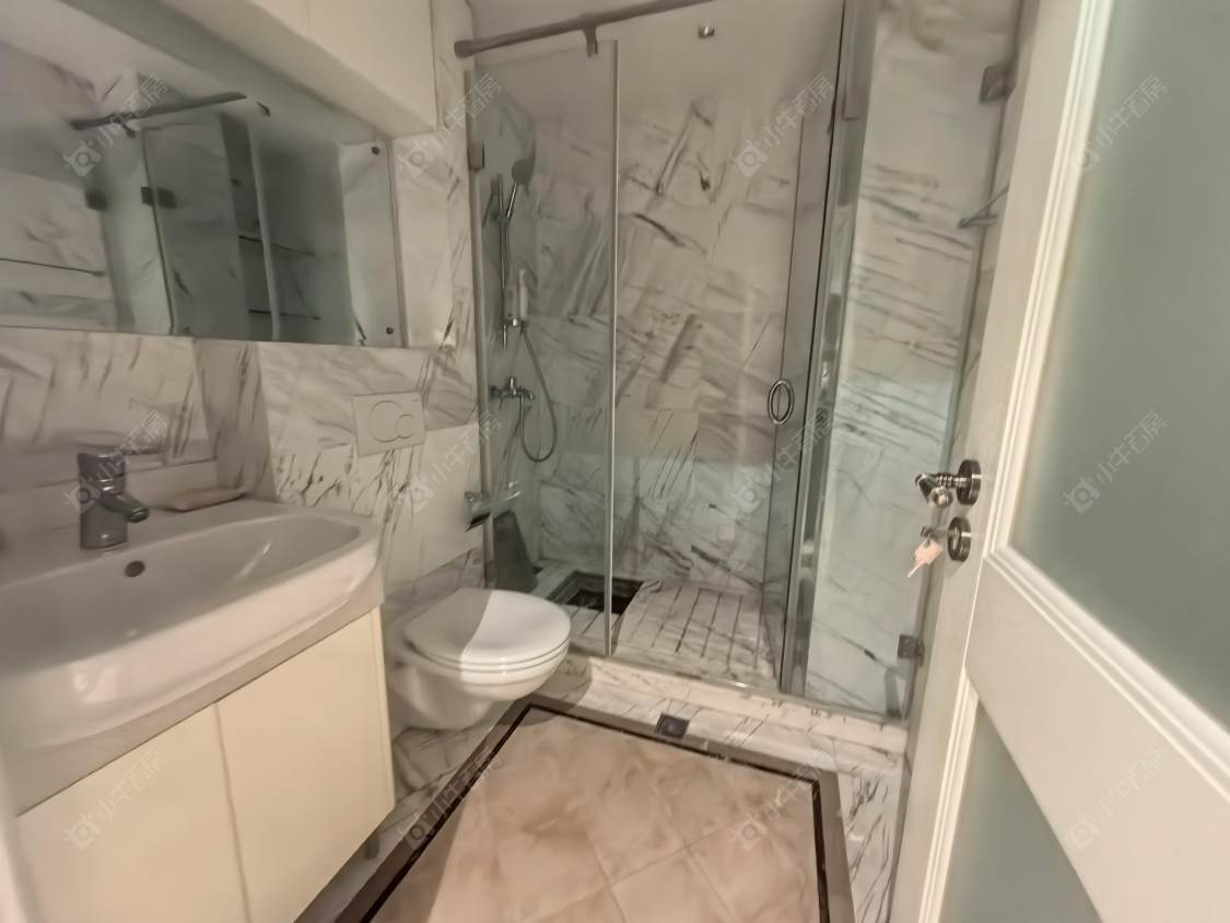 上海朗诗绿岛别墅区在售二手房源小区图_小牛看房