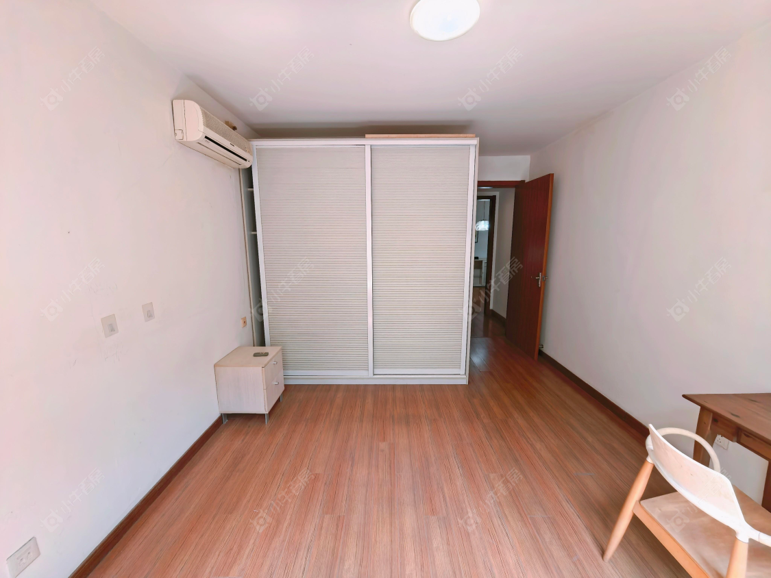 上海万科四季花城111弄在售二手房源小区图_小牛看房