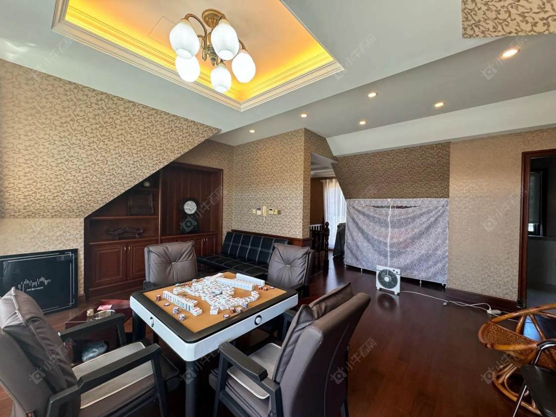 上海美兰湖花园别墅区在售二手房源小区图_小牛看房