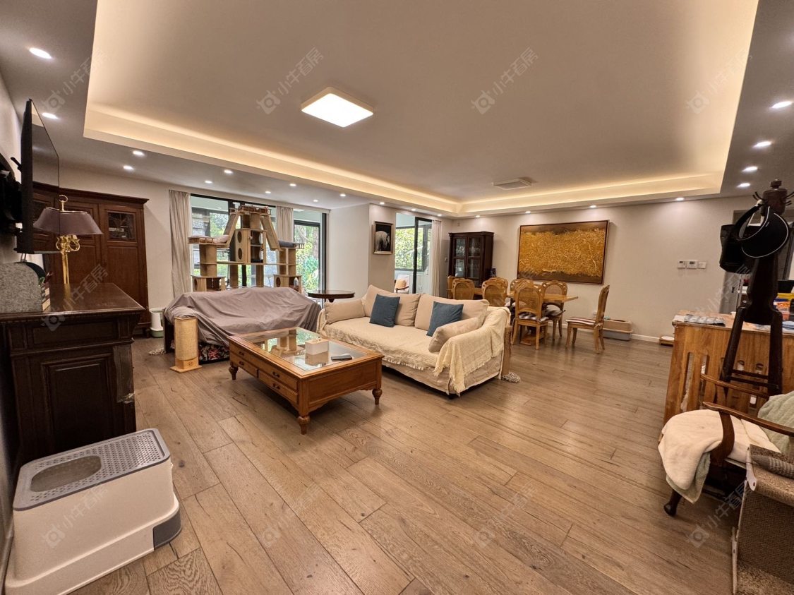 上海凯德林茵湖畔东区在售二手房源小区图_小牛看房