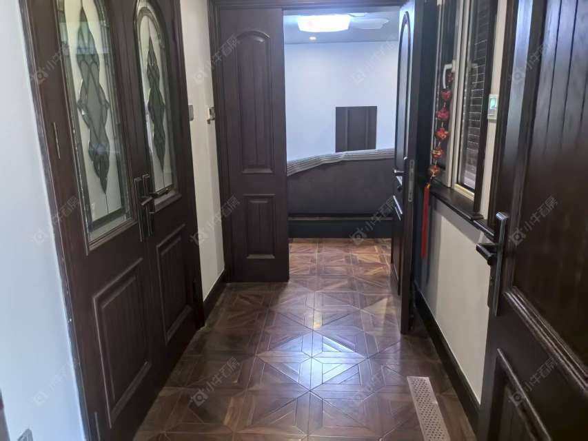 上海朗诗绿岛别墅区在售二手房源小区图_小牛看房