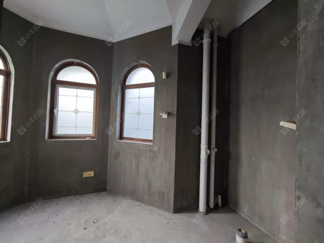 上海爱法奥朗新庄园在售二手房源小区图_小牛看房