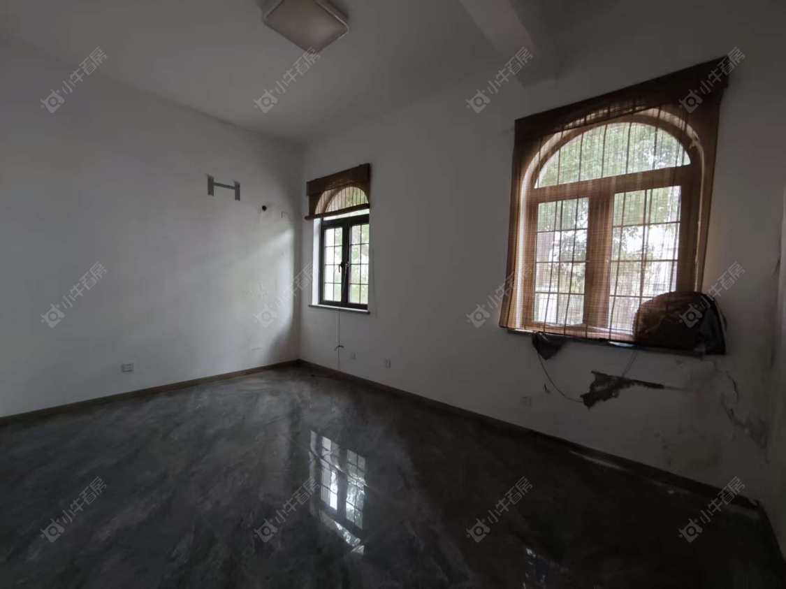 上海爱法奥朗新庄园在售二手房源小区图_小牛看房