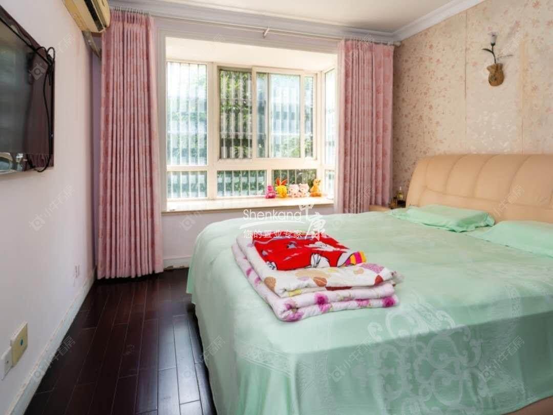 上海宏莲馨苑在售二手房源小区图_小牛看房