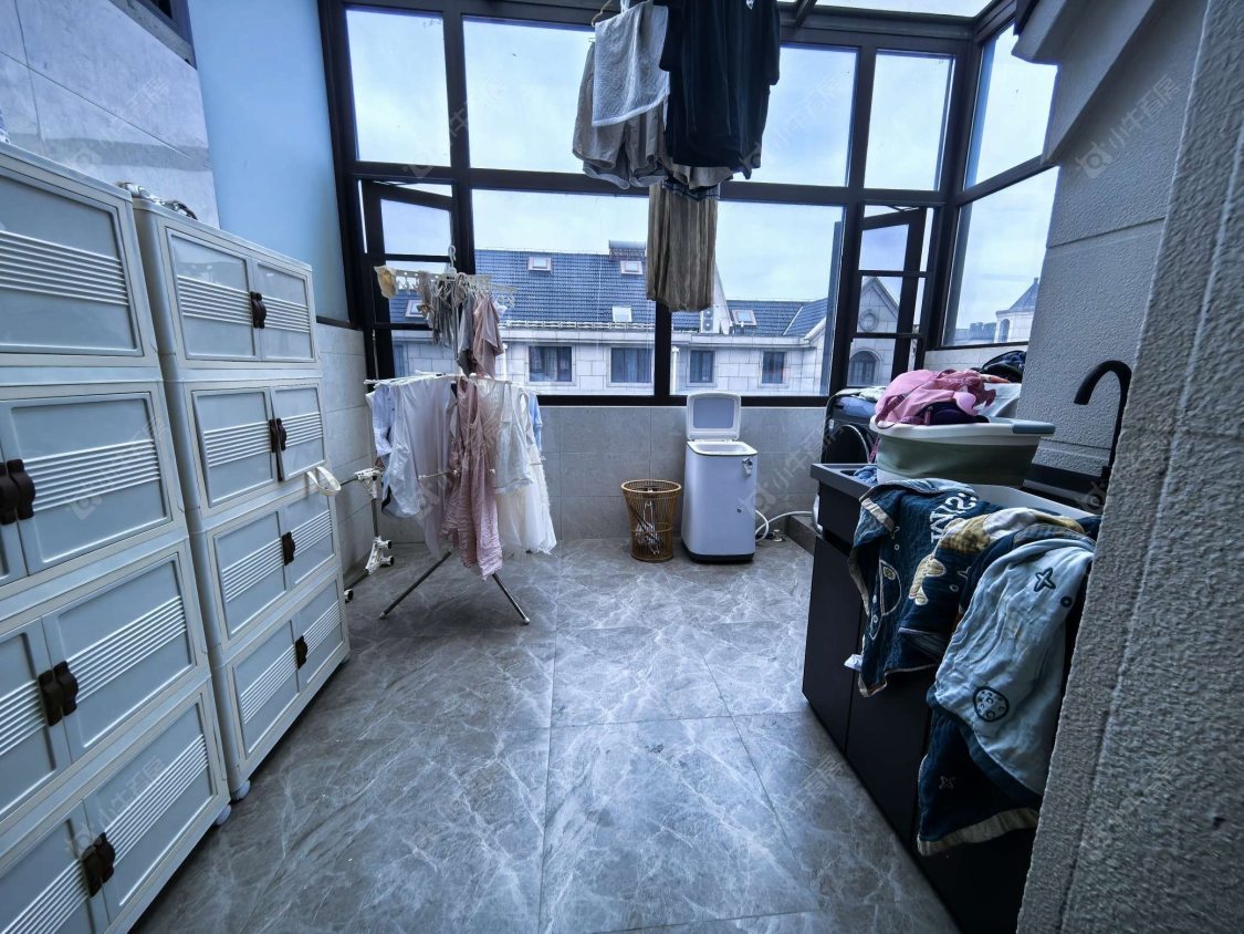 上海璟储新和湾别墅区在售二手房源小区图_小牛看房