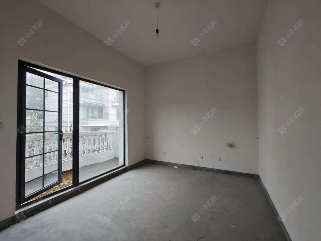 上海爱法奥朗新庄园在售二手房源小区图_小牛看房