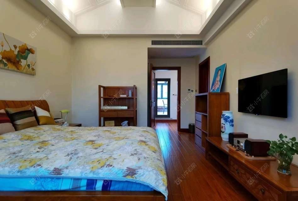 上海万科琥珀郡园别墅区在售二手房源小区图_小牛看房